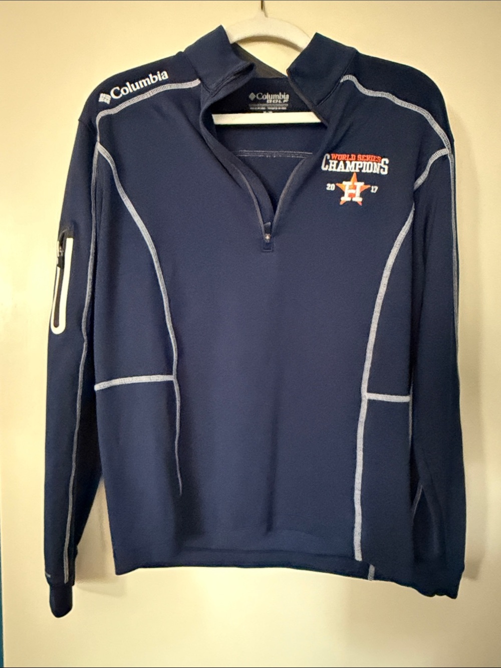 Columbia Navy women’s Zip Pullover with Houston World Series Logo M